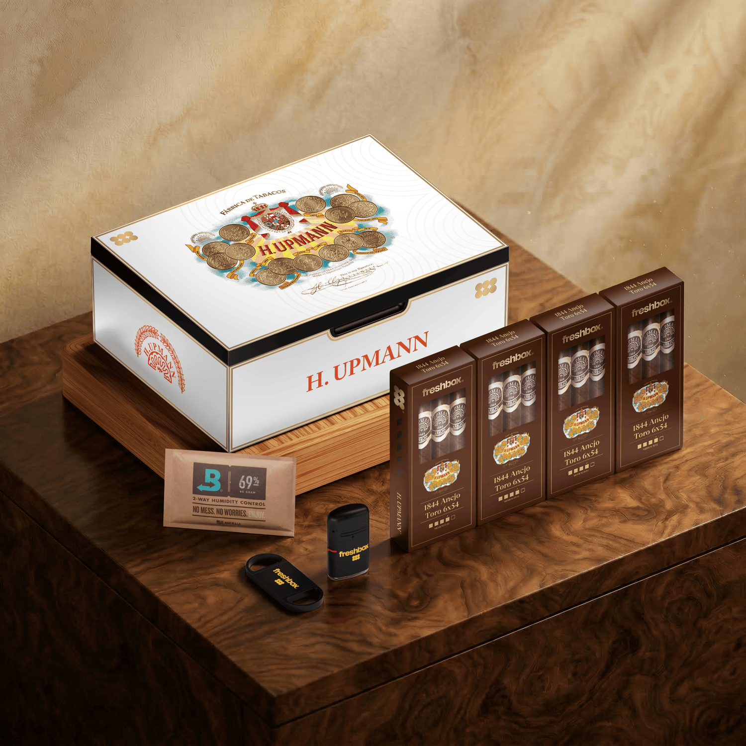 FreshBox™ H. Upmann Edition Humidor Starter Kit