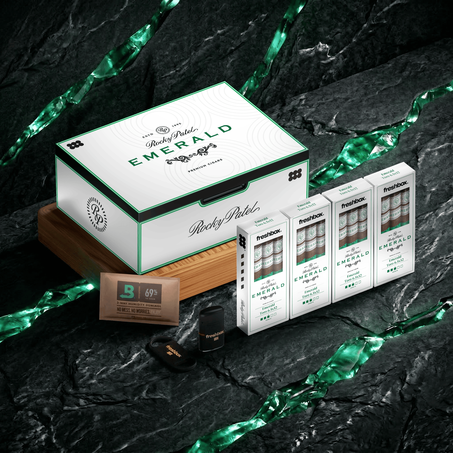 FreshBox™ Rocky Patel Emerald Edition Humidor Starter Kit